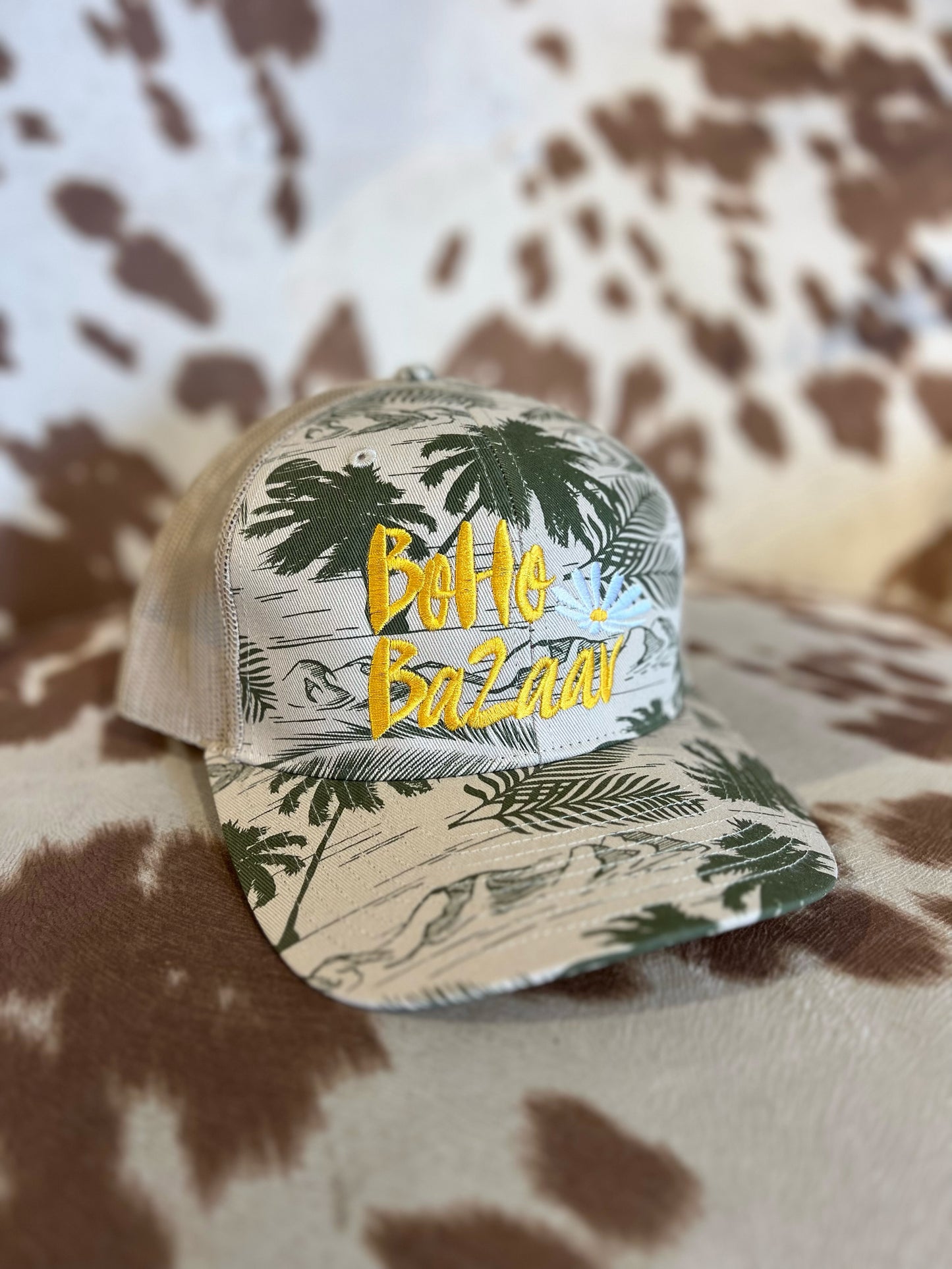 Green Palmtree Trucker Hat