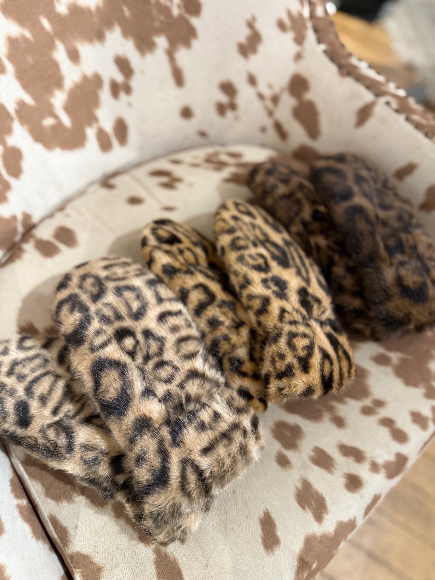 Cozy Soft Leopard Faux Fur Mittens