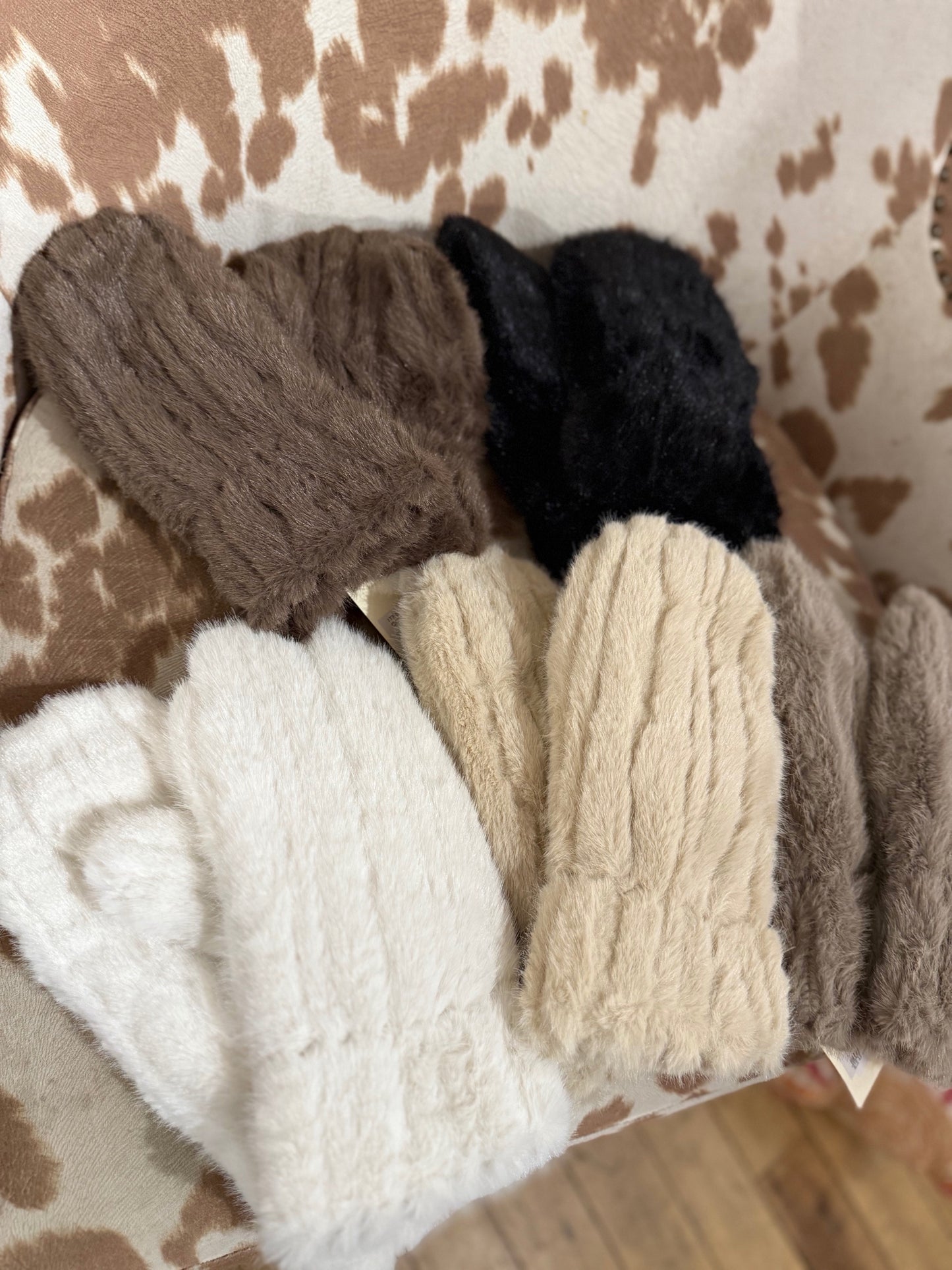 Cozy Soft Seamed Faux Fur Mittens