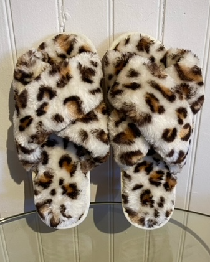 Cozy cross strap open toe slippers