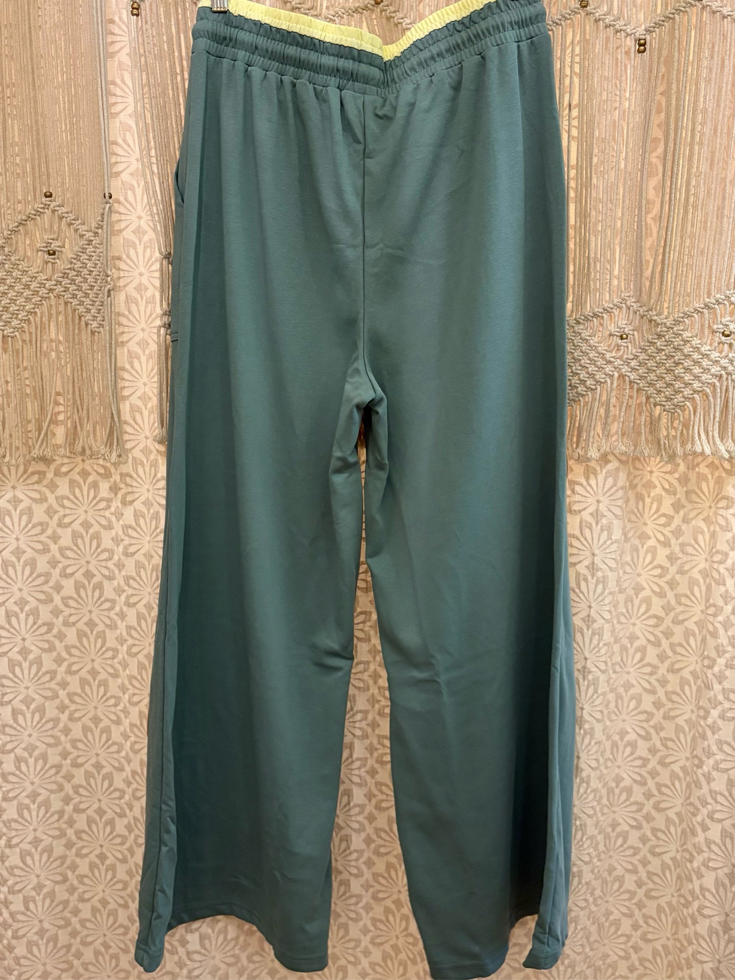 Boho Funky Retro Floral Wide Leg Sweatpants