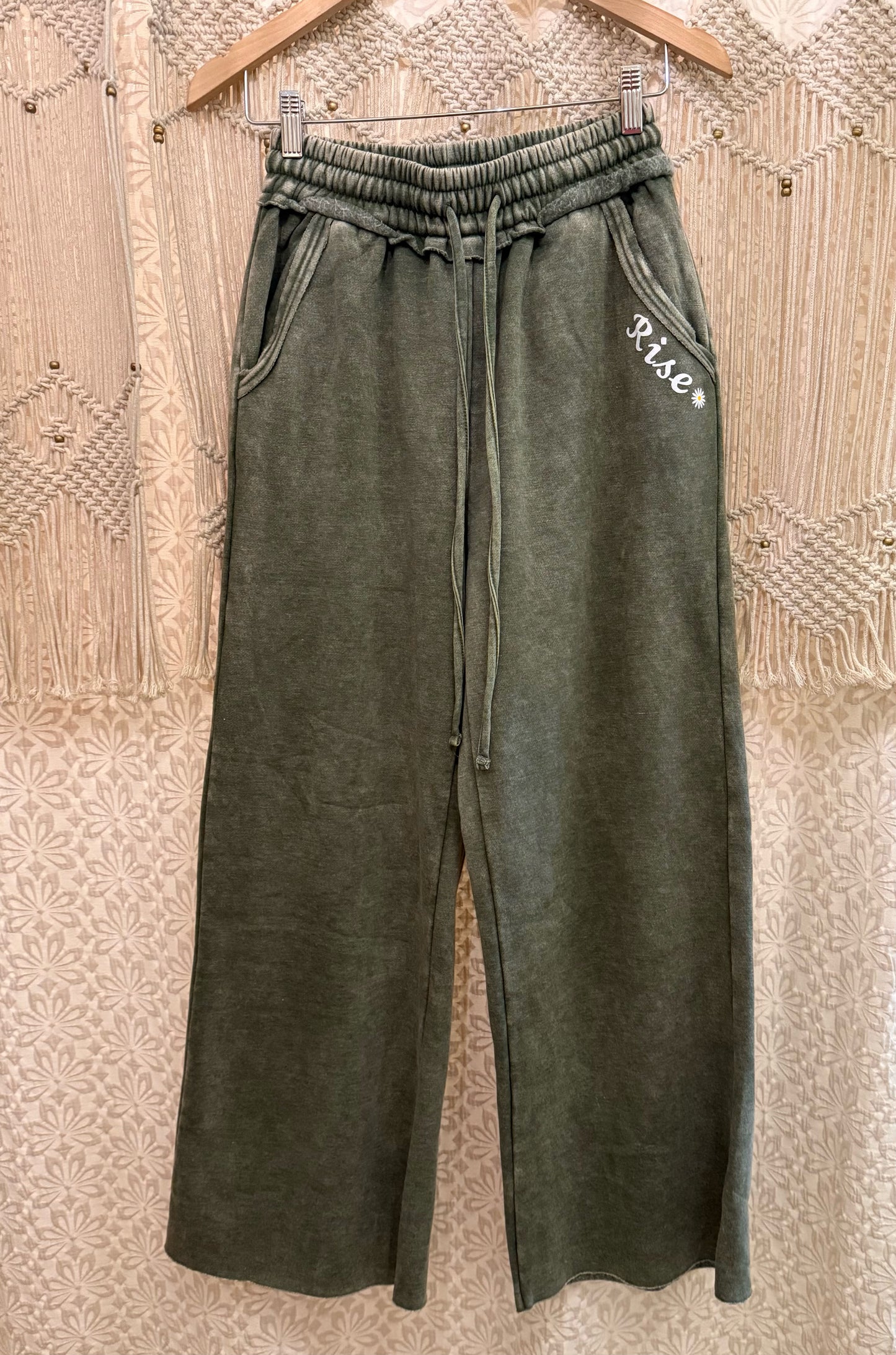 Rise Daisy Logo Wide Leg Sweatpants