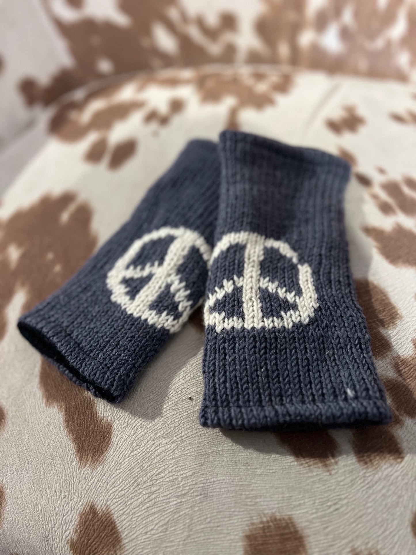 Gray Knit Fleece Lined Peace Sign Fingerless Gloves