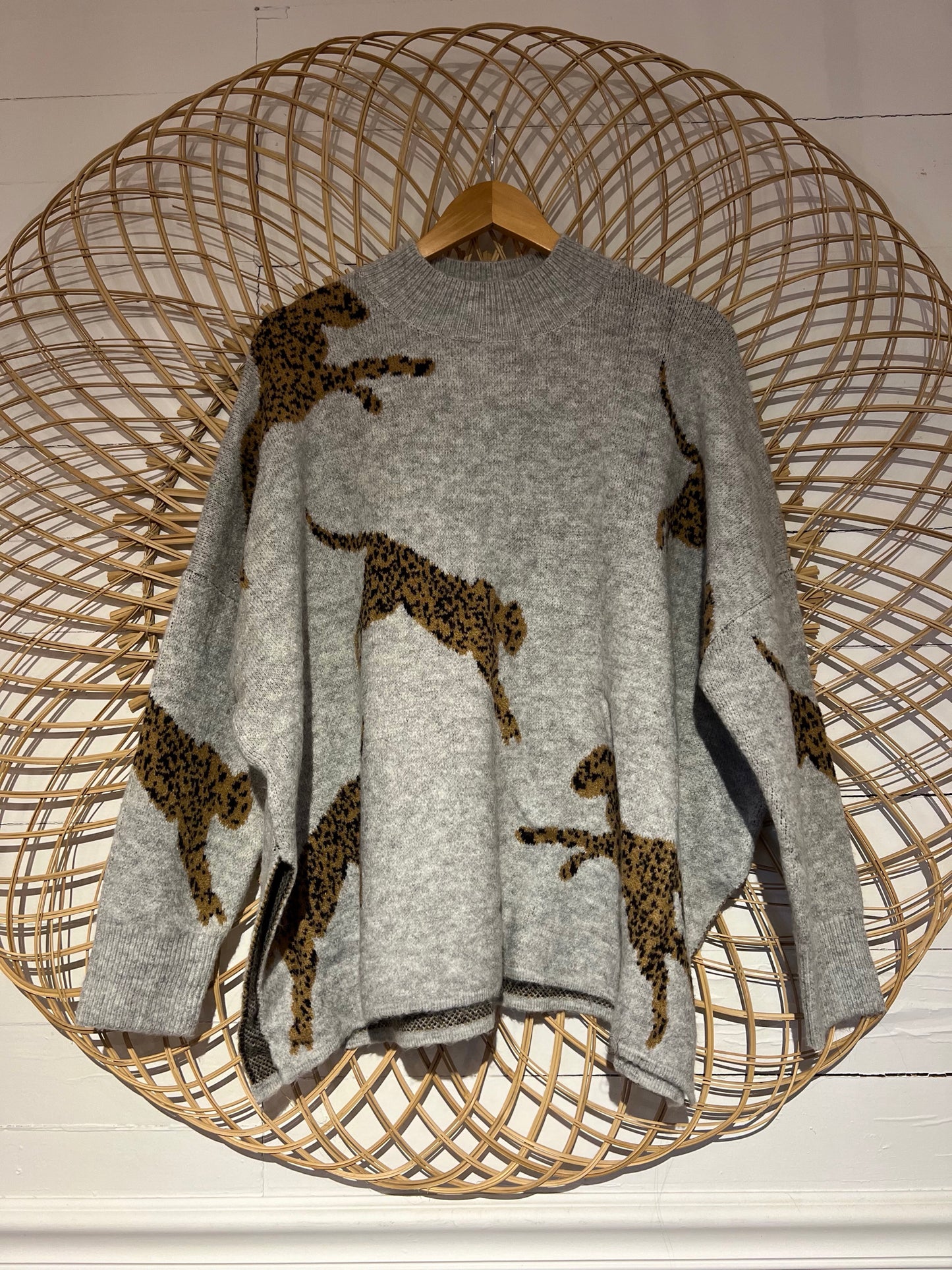 S/M Gray Leopard Soft Knit Sweater